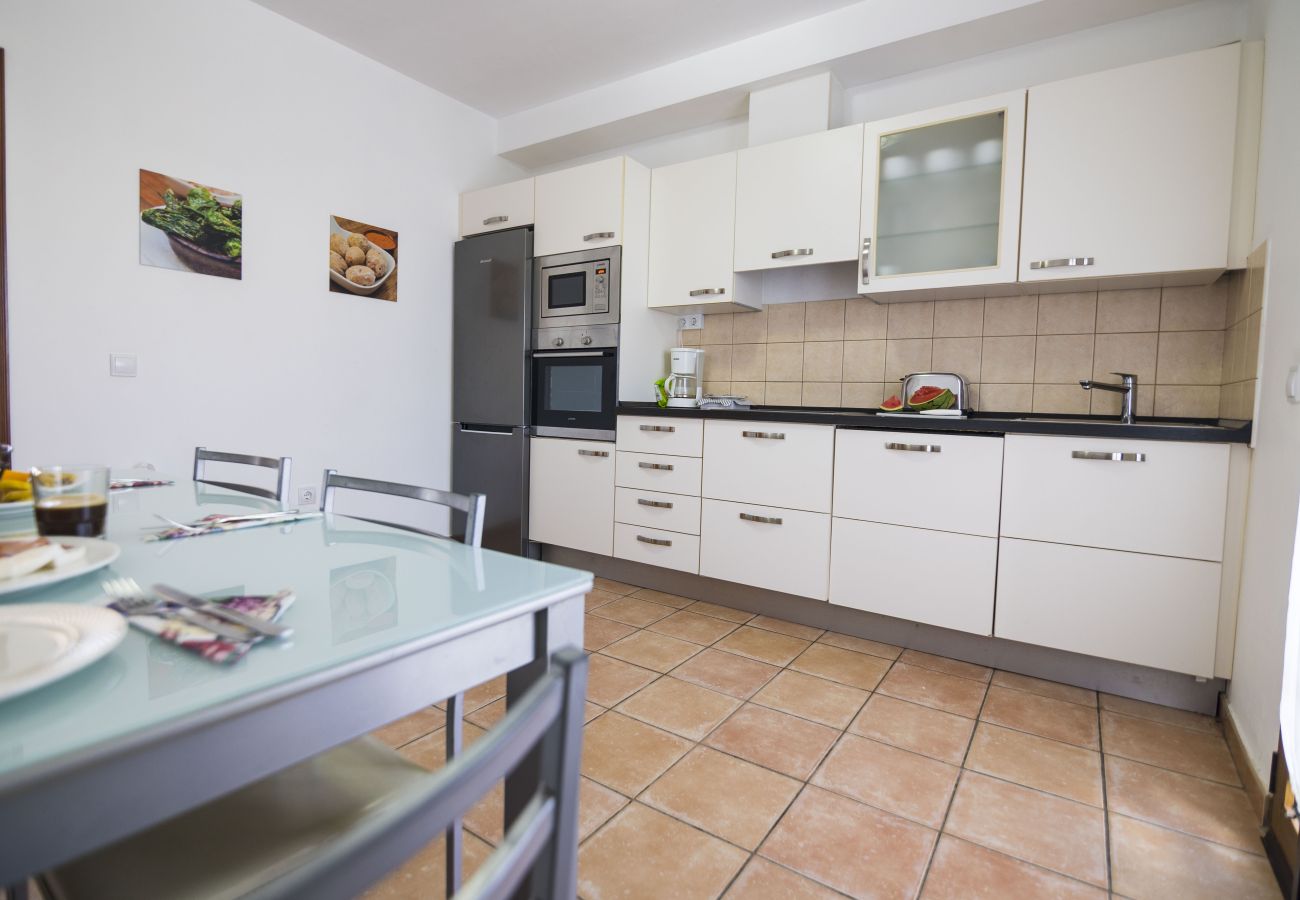 Villa en La Oliva - Villa de 2 dormitorios y piscina privada