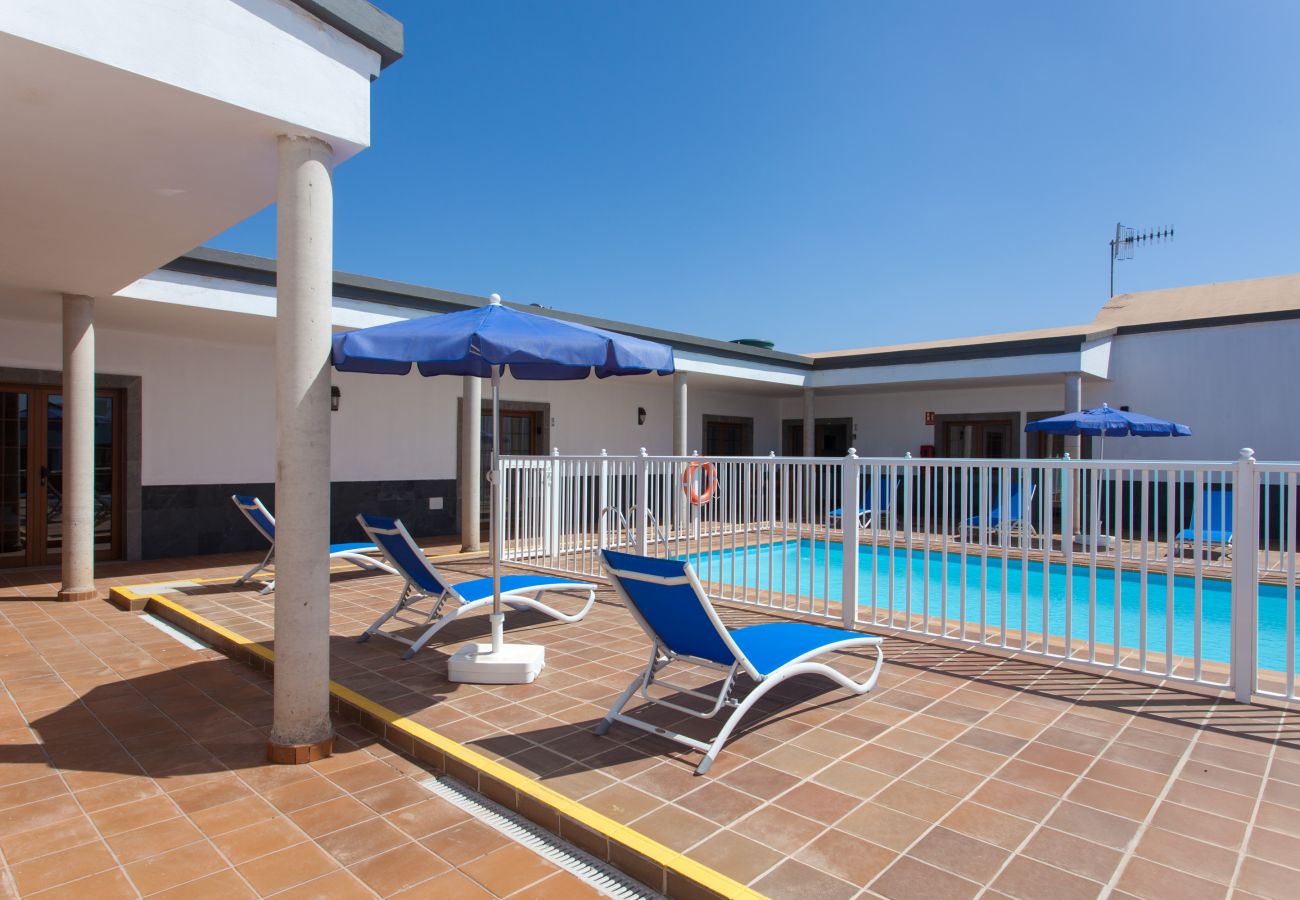 Apartment in La Oliva - One-Bedroom Apartment