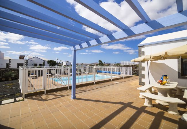 Villa in La Oliva - Three-Bedroom Villa with Private Pool Villa in La Oliva - Three-Bedroom Villa with Private Pool